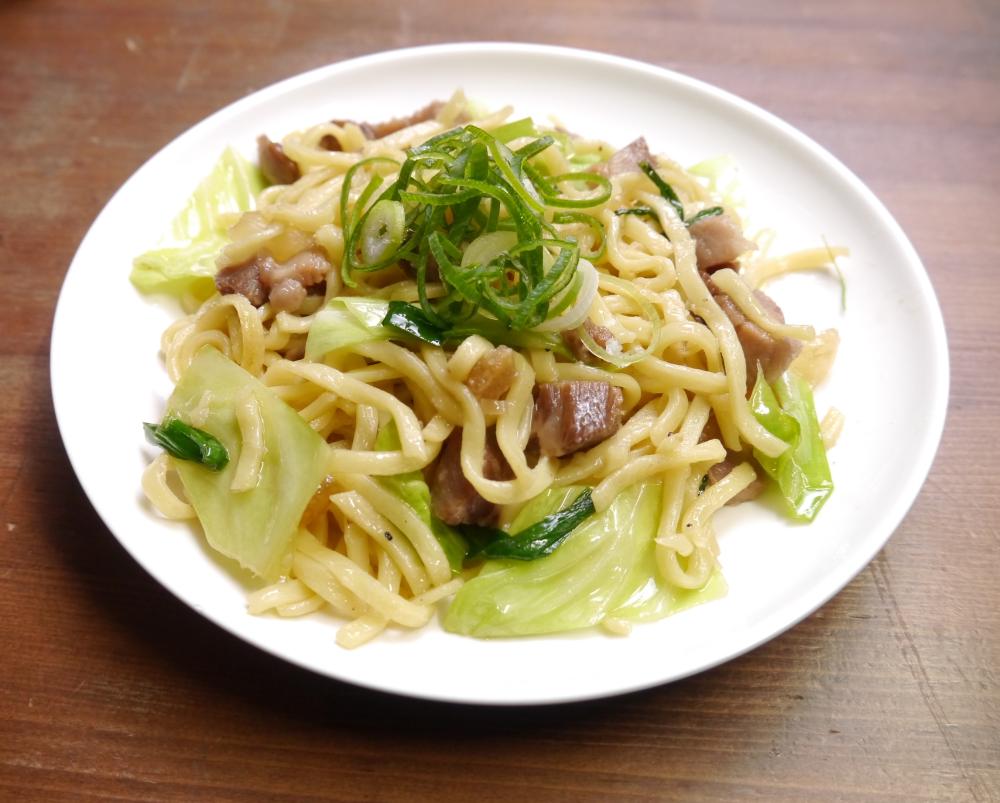 牛かす塩らぁ麺 楽園