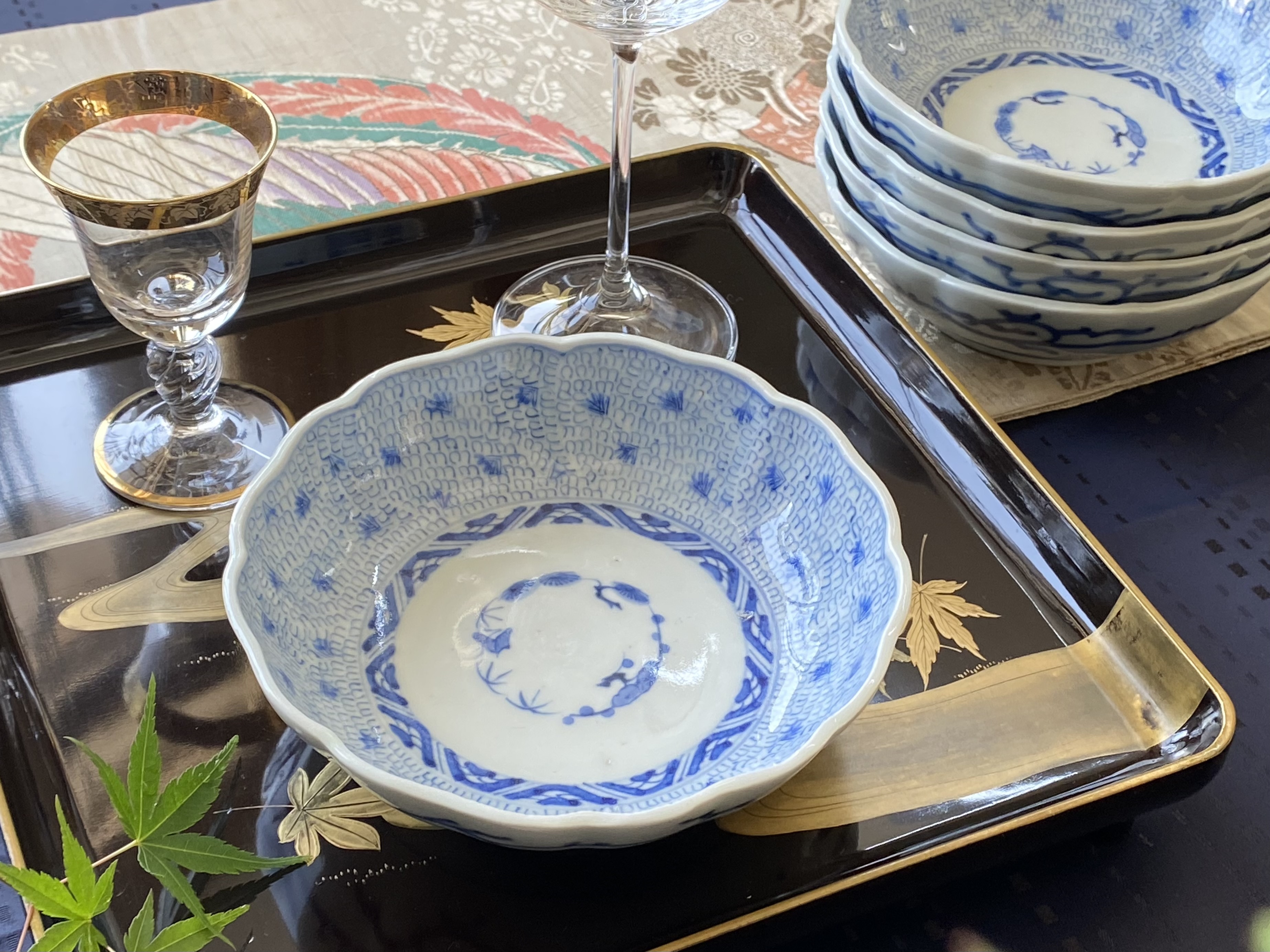 染付 微塵唐草文 膾皿