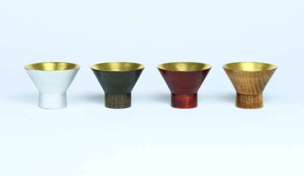  ぐい呑：拭き漆&times;金箔  「再生の一献」