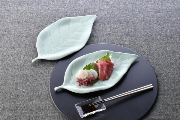 リーフ長皿・ライトグリーン