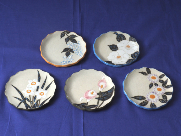 銘々皿（藤・みやこ忘れ・椿・カラー・水仙）