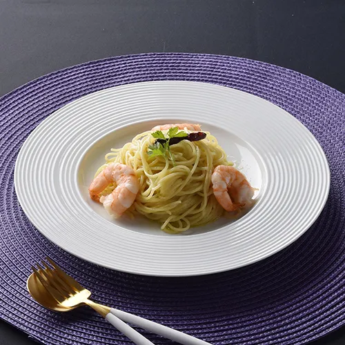 白磁手彫　ワイドリムプレート