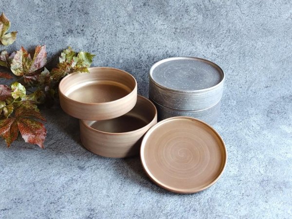 紫素雲母金・晶雲母銀　14㎝丸陶箱