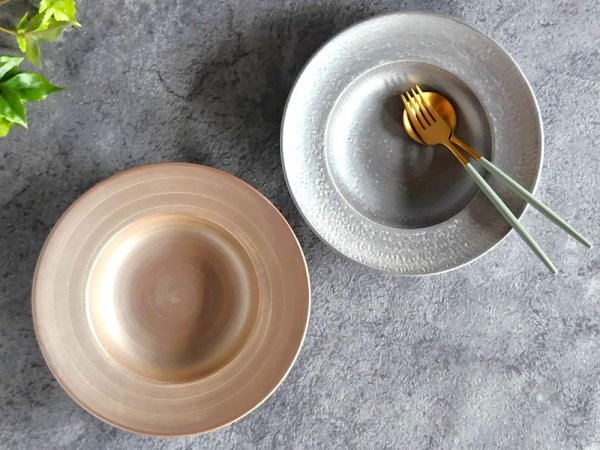 紫素雲母金・晶雲母銀　リム付スープ皿