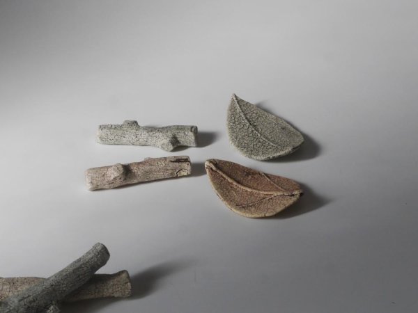 葉枝置き (はしおき）