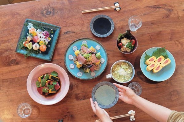 大谷焼＋藍　徳島